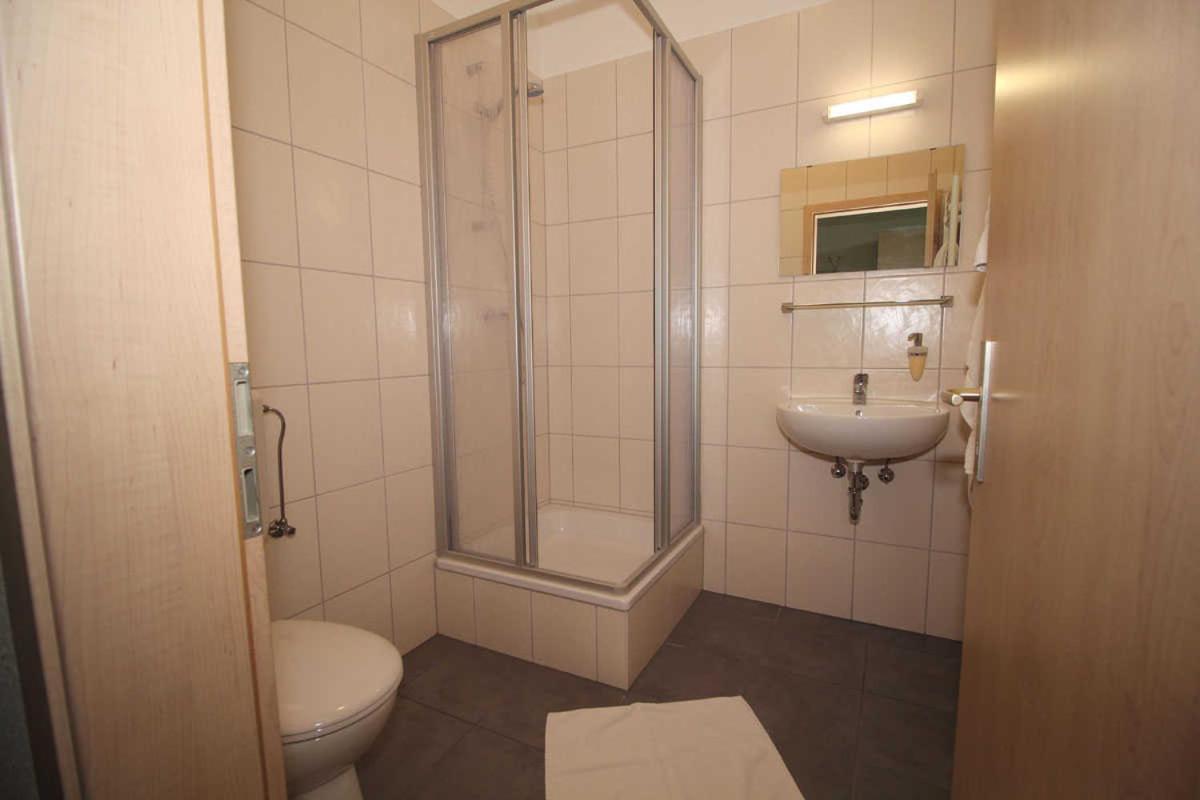 Ferienwohnung Kutterfisch Kajüten direkt im Stadthafen Sassnitz Exterior foto