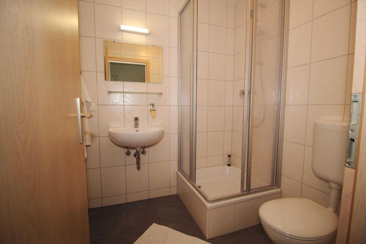 Ferienwohnung Kutterfisch Kajüten direkt im Stadthafen Sassnitz Exterior foto